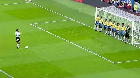 国米“同城大战”败北情绪低落，是否考虑放弃劳塔罗另觅强援？